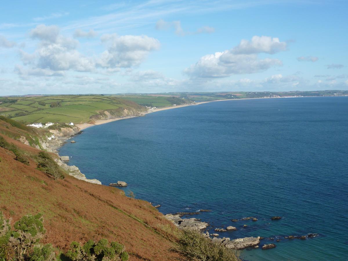 The Cricket Inn Beesands Room photo